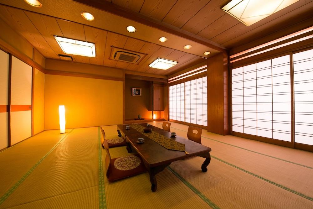 Hotel Koraku Beppu Dış mekan fotoğraf