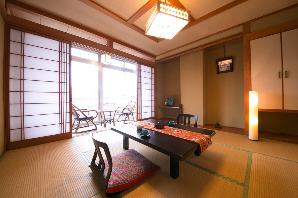 Hotel Koraku Beppu Dış mekan fotoğraf